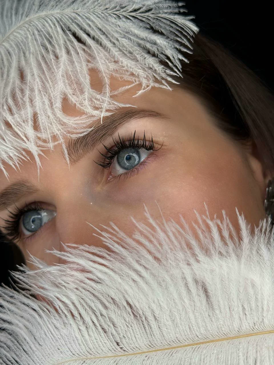 Lash retention close up