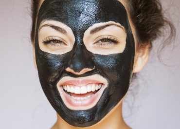 Get younger-looking skin with a Magnetic Face Mask