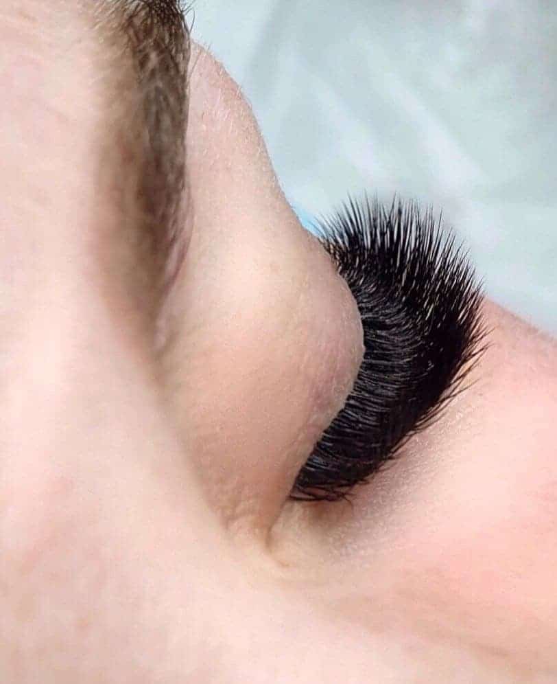 Volume eyelash extensions