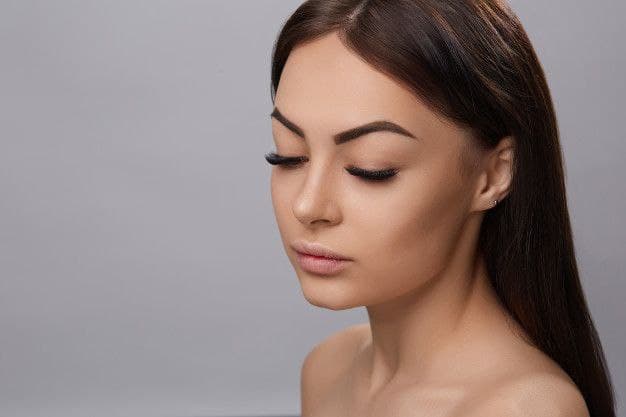 How long does eyelash extensions takes?